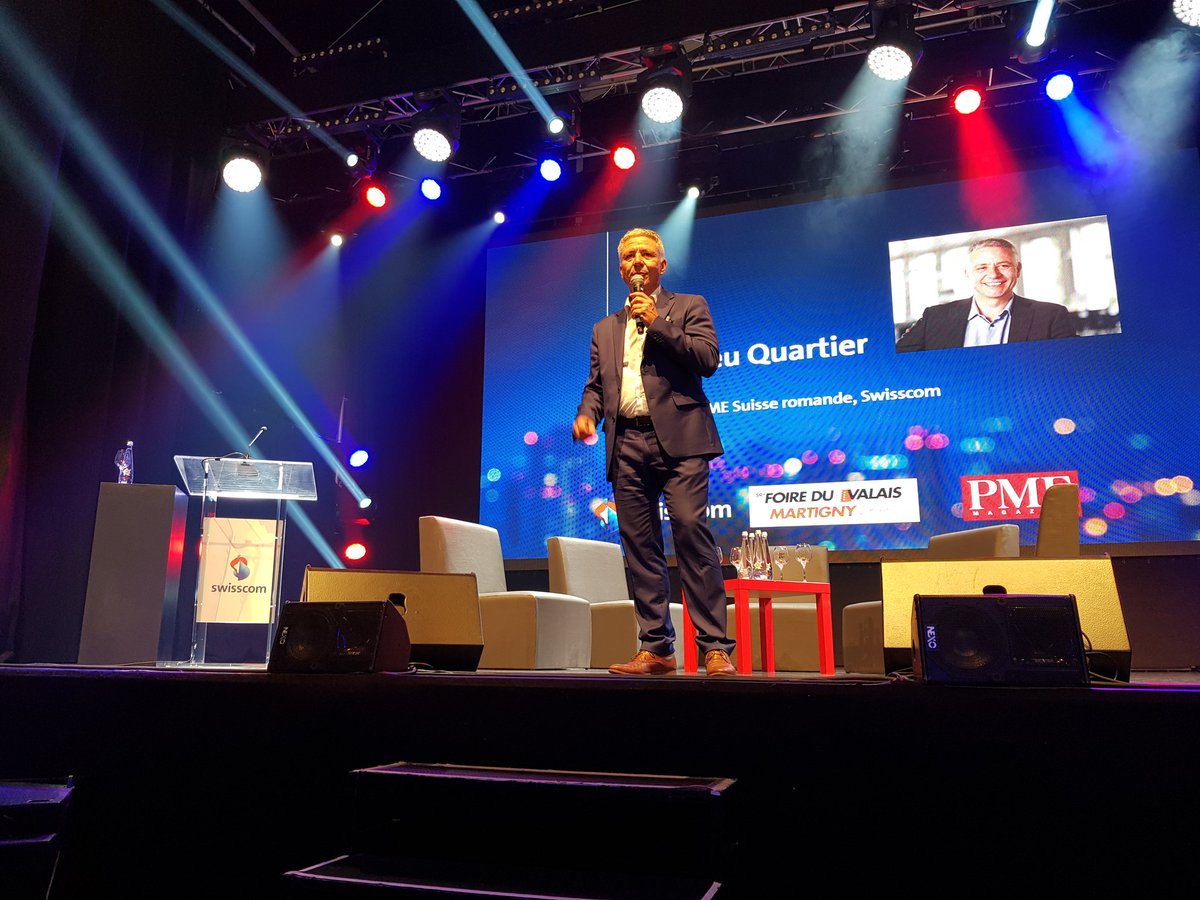 Swisscom_News_f's tweet photo. Ouverture de la journée #DigitalValais avec Mathieu Quartier, Directeur PME Suisse romande de Swisscom #fdv2018 https://t.co/9lKjS6nlfB