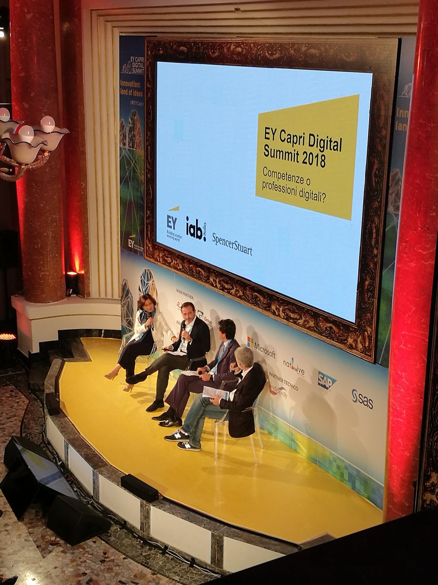 EconomyUp's tweet image. Un momento di &quot;contaminazione&quot; per commentare a 4 voci la ricerca di @SpencerStuart @EY_Italy @iab su #DigitalSkills e #digitaljob @Giovannagalli4 @mauriziomilan26 @carlonoseda @lucadebiase #EYCapri