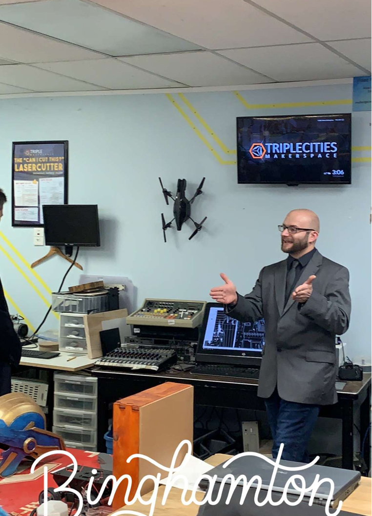 SouthernTier8's tweet photo. Yesterday ST8 welcomed Federal Co-Chair Tim Thomas, ARC Director Scott Hamilton and DOS employees to tour the Greater Binghamton Airport Project and Triplecities Makerspace.

#ARCFederalCoChairNYSVisit  #makerspace @ARCgov @NYSDOS https://t.co/BGpmAWgLKL
