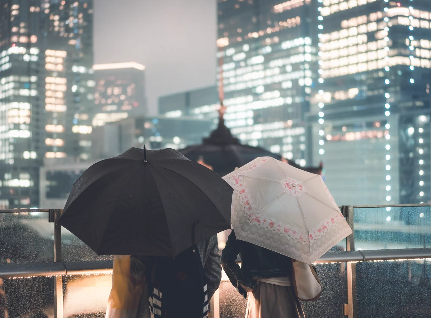 こりゃ絶景ｗｗ雨の日だからこそ！！こんな景色が見られるなんて素敵すぎるｗｗ