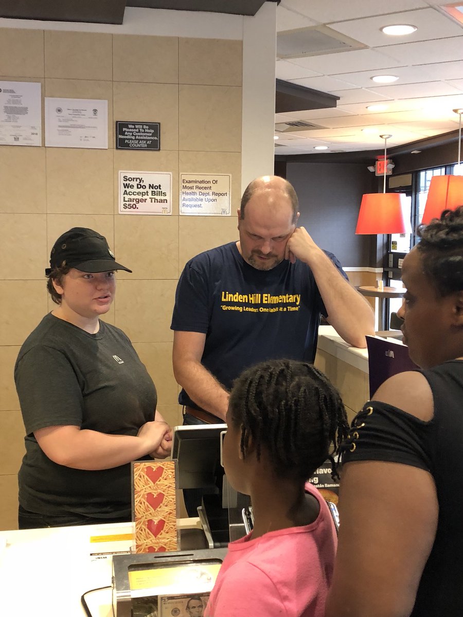 Gregor212 tweet media