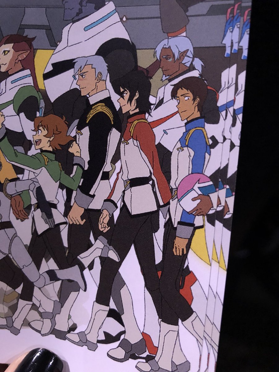 kaorusan241's tweet photo. Bitch Keith and Lance are holding hands hahaha https://t.co/hRb1R4x4gp