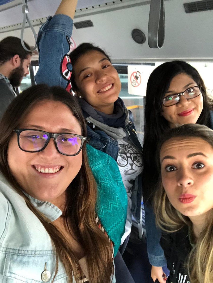 latinslovertour's tweet image. Latin Swifties MABEL, LILY, VALE &amp;amp; NAT are all traveling from Mexico to #repTourArlington! Hope you have fun ❤️🙌🏻✈️🇲🇽 @taylorswift13 @taylornation13 #LatinSwiftiesOnRepTour