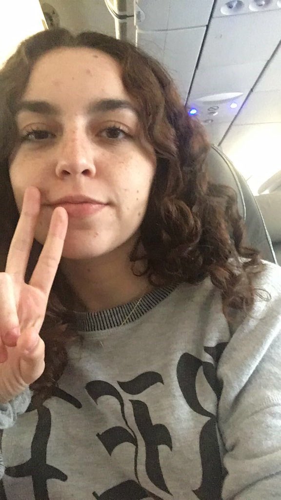 latinslovertour's tweet image. Latin Swiftie ANA PAO is flying from Mexico to #repTourArlington! 🇲🇽✈️✨ Hope you have the most amazing time, @EverSinceNY13! #LatinSwiftiesOnRepTour @taylorswift13 @taylornation13