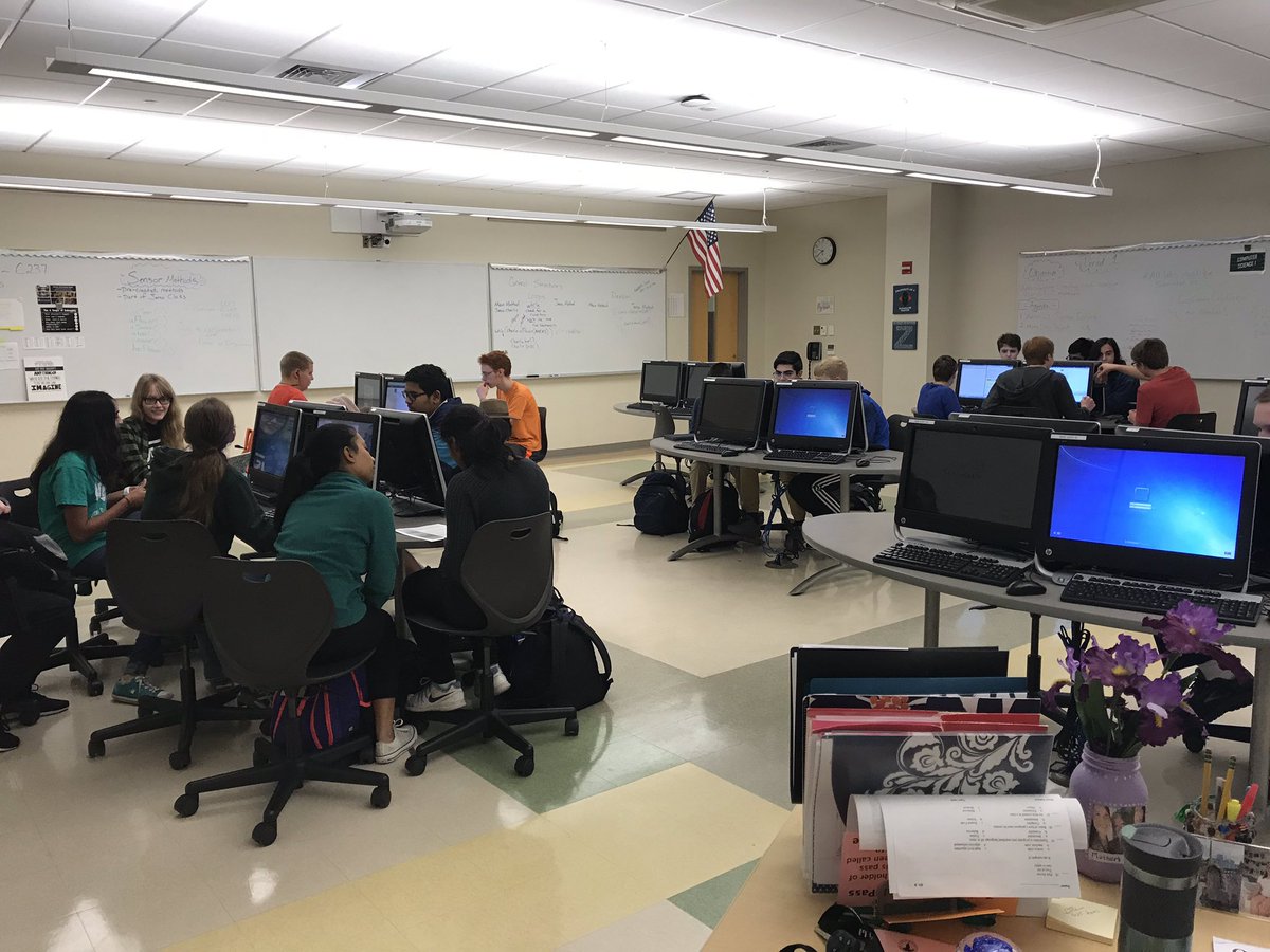 mallenghs's tweet image. What do you do when offered 45 mins of free time? Hack of course! #picoCTF2018 #determination #GHScommunity