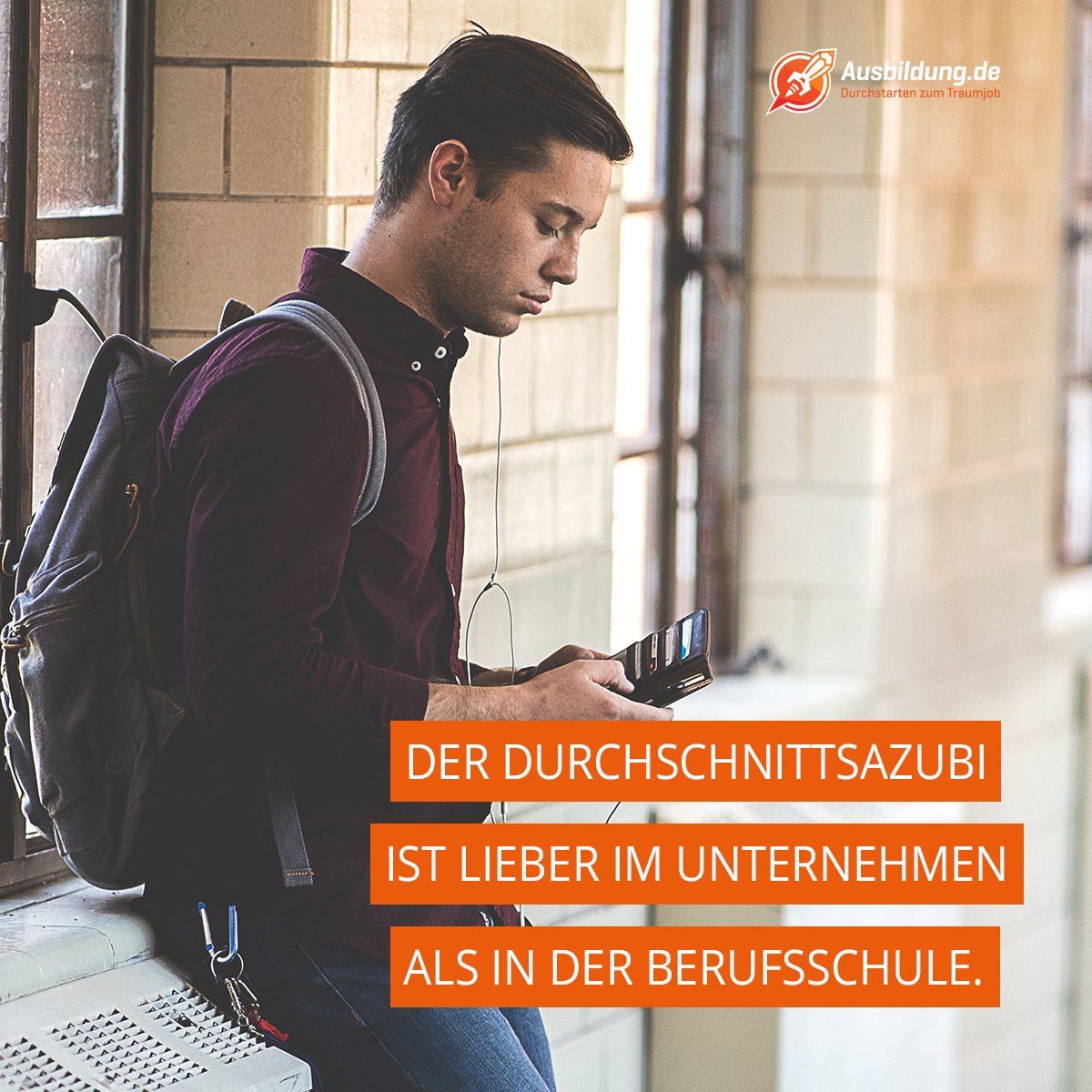 #Schule vorbei – lang lebe die Schule! Von wegen: Die #Praxis steht deutlich höher im Kurs als die #Theorie. bit.ly/2N96e2b #azubireport2018 #azubimarketing #ausbildung #ausbildungDE