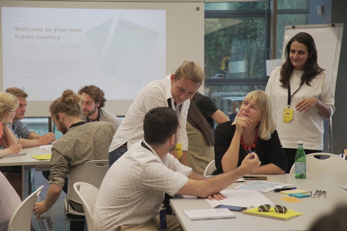 sddBCN's tweet photo. Understanding how we can drive strategy and adapt to change by this masterclass offered by Erica Moreti &amp; Roberta Bianco from Continuum. #SDDBCN https://t.co/fN4yDWCRQW