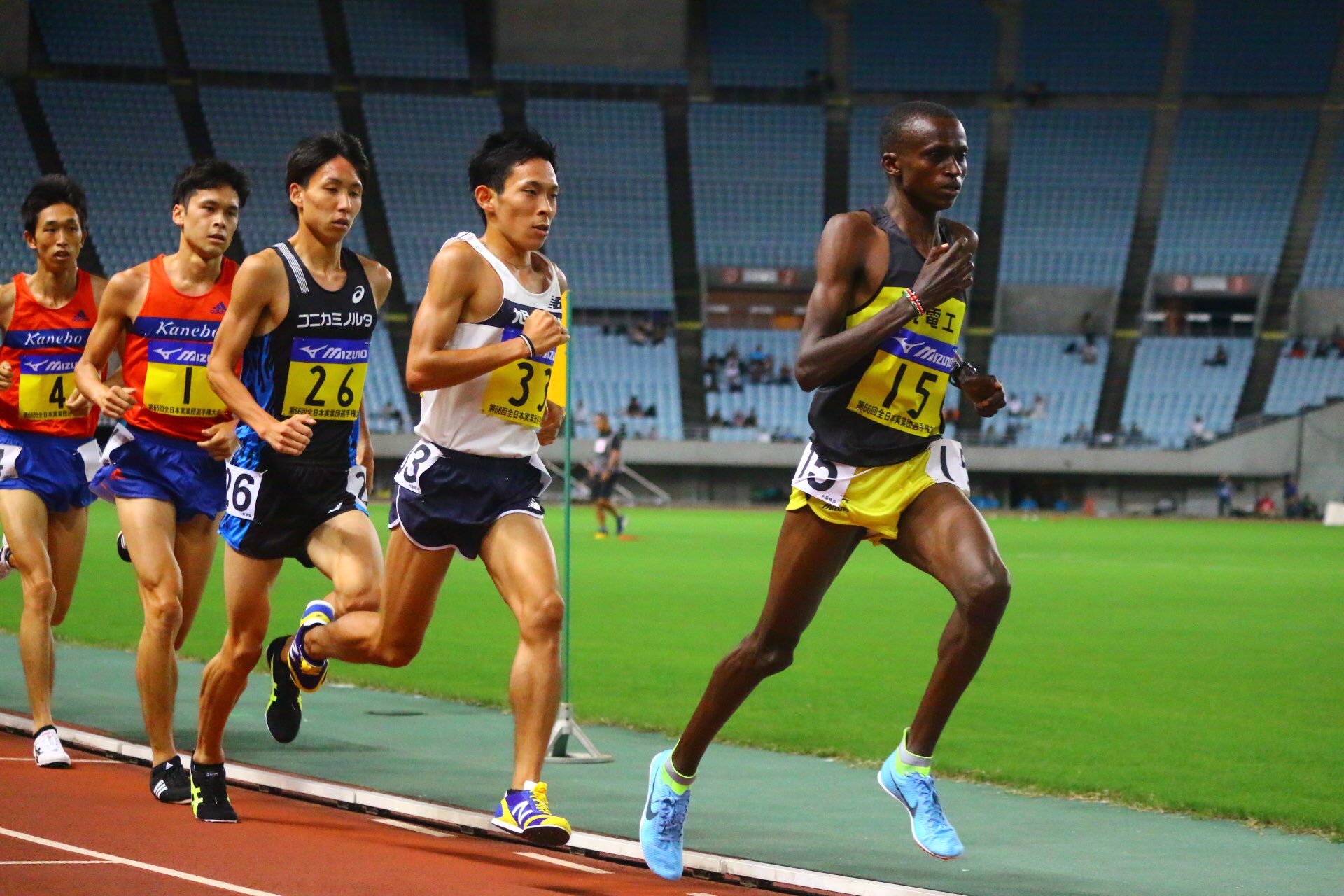 Tさんrunner Al Twitter 全日本実業団陸上 男子m 2組 ポール タヌイ 九電工 28 17 市田 孝さん 旭化成 28 30 市田 宏さん 旭化成 28 51 97 T Co Rngbhf2u6v Twitter