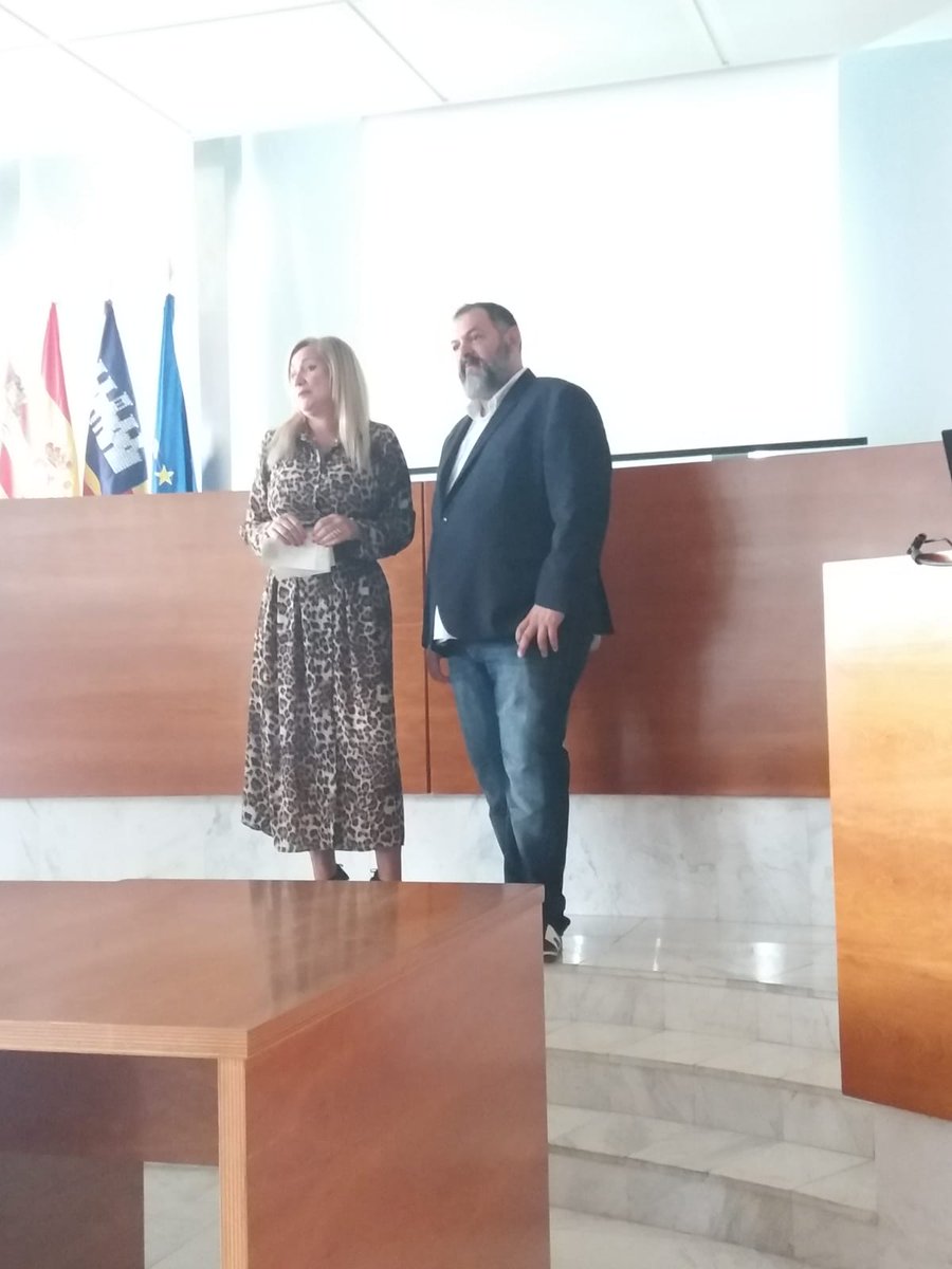 adr_balears's tweet image. Eivissa ha tancat les jornades #InsightLab per a dissenyadors i empresaris de la moda. Aquest matí, han conegut el pronòstic de tendències amb @wgsn i la innovació en la indústria de calçat amb @InescopTech. @mporrasromero i @Diazmarta6 han presentat l'acte a  @Consell_Eivissa