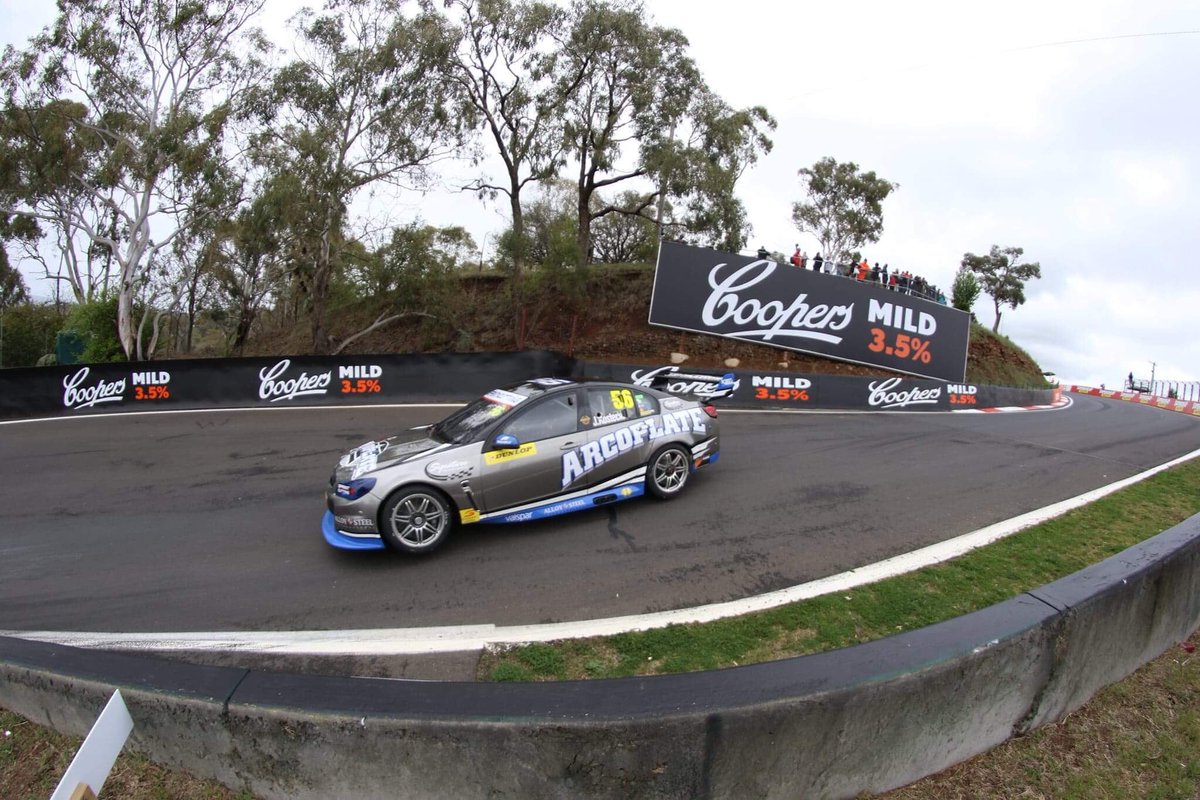 A mixed qualifying but we have 3 fast race cars! Brodie will start on the front row in 2nd and Kurt will line up 9th. Jake lost his fastest lap so will be starting from 18th, the crew will have his car looking sharp for tomorrow. Bring on the race! #KBR #Super2 #VASC