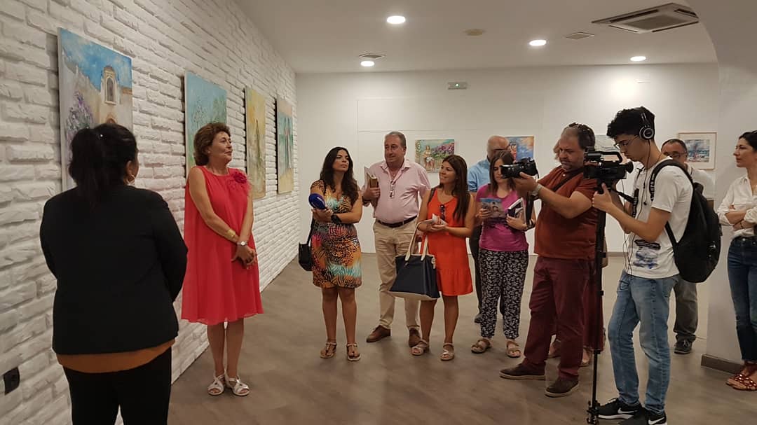 FlamencoUtrera's tweet photo. Inauguramos la exposición de Rosa Agenjo "Aires de Mujer". 

Podrá visitarse hasta el domingo en el Castillo de Utrera, sede de la 3 Edición   de la Feria de Industrias del Flamenco de Utrera.

#flamenco #feria #utrera #sevilla #octubre #industrias #showcase #arte #pintura https://t.co/kZ8CxzH5qD