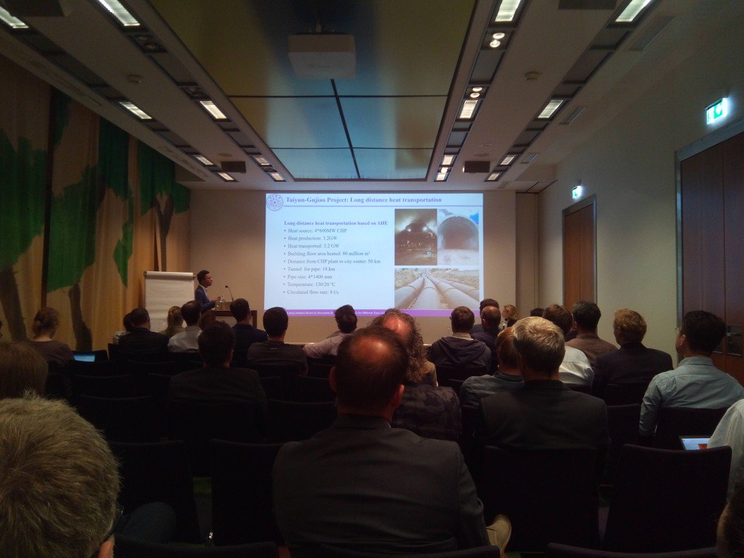 leusbrocki's tweet photo. Large-scale application of absorption #heatpumps in #DistrictHeating in China: 3.2 GW heat produced, 4β1400 mm pipes, 80. mln sqm supplied. Just massive. #ISEC2018 @AEE_INTEC https://t.co/s7dWqqSO1q