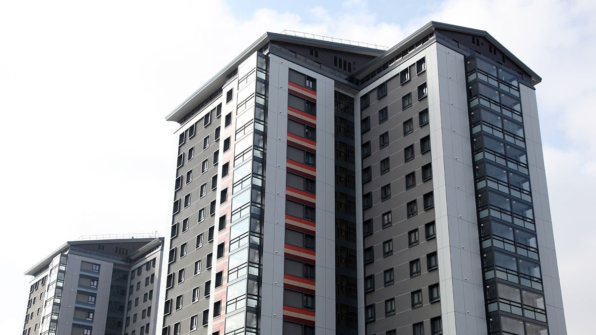ROCKWOOLGroup's tweet photo. We welcome UK plans to ban combustible materials from new high-rise residential buildings &amp; certain high-risk buildings. Major step forward for public safety. We encourage government to extend these measures further.
https://t.co/f31ltzdbmf
#FireSafety #noncombustible #Grenfell https://t.co/HmpTTIruBx