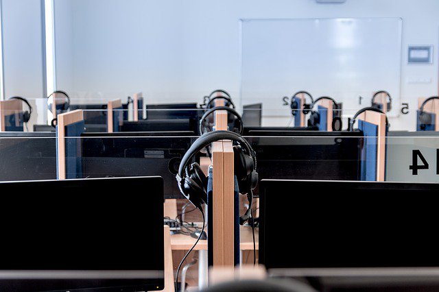 inLabFIB's tweet photo. Vols participar en el programa TALENT?? Si t'interessen les TIC, tens fins al dia 16 per aplicar a la beca que tenim a la nostra web! A què esperes?https://t.co/5nX2hxO6fU #talent_inLab https://t.co/HFVRwDYLBo