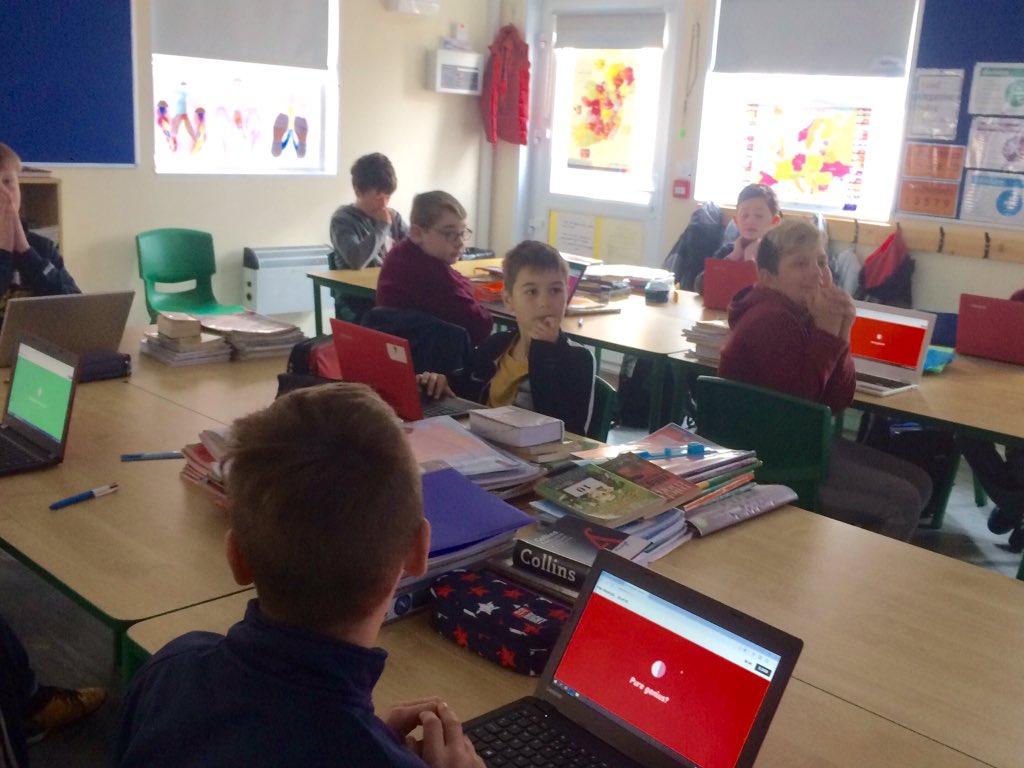 MrsBoyces_Class's tweet photo. Loving @GetKahoot this morning. Doing a #Quiz on the #SolarSystem as part of @SpaceWeekIRL #SpaceWeek2018 https://t.co/LWfdDmNkYg
