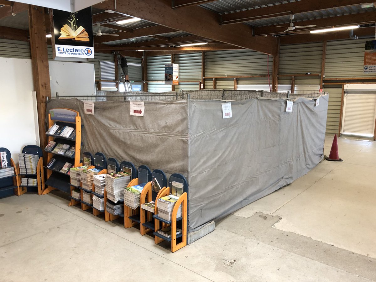 Aerobergerac's tweet photo. Les travaux d’aménagement du hall d’arrivée viennent de débuter, rdv en mars pour voir le résultat. 

Work has started on the new arrival hall, rendez vous in March for the unveiling of the new facilities.

#bergerac #bergeracairport #aeroportbergerac #dordogne #avgeek #travel https://t.co/fGVZzVZ9rt