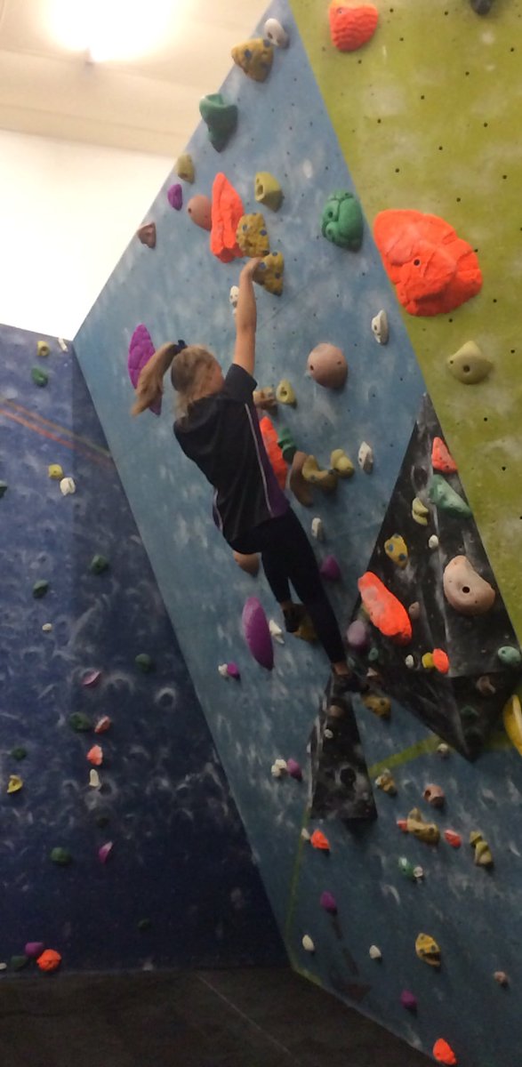 SuttonHighSport's tweet photo. The girls get bouldering at Craggy Sutton’s bouldering competition. #GDSTSport #climbwithease #ThisGirlCan https://t.co/SuSVM32E3H