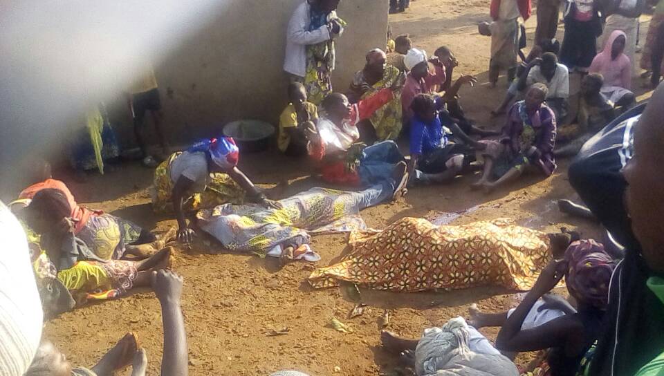 MeBalikwisha's tweet photo. BENI ne cesse de seigner, 
hier jeudi 04/10/2018 dans la soirée vers Paida ils ont encore hopere avec manchettes en égorgeant de paisibles citoyens voir même des militaires au Q.G des opérations SOKOLA.
Silence coupable côté autorités. https://t.co/bQVEqxuGkc