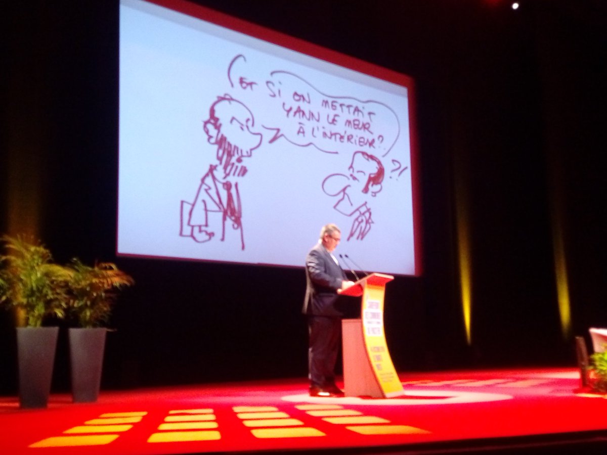 AMF_29's tweet photo. #CCF2018 Clôture des travaux par Mme @j_gourault ministre auprès du ministre d'Etat, ministre de L'Intérieur, introduite par le président de @AMF_29 #DominiqueCap https://t.co/ehgWSmu48G