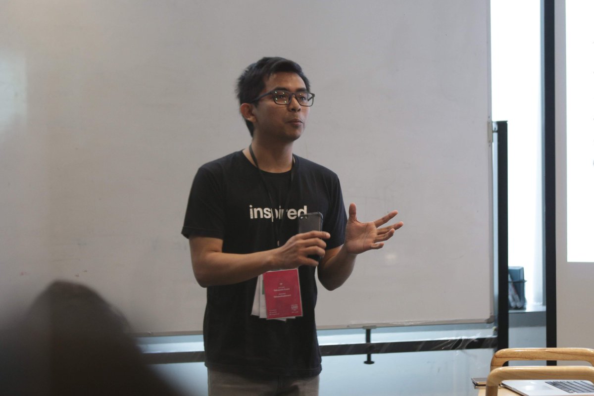 uxindonesia's tweet photo. Workshop #10 “UX Prototyping – Making Prototype and Defining the Successful Metrics” Anton Chandra
Interaction Designer at GO-JEK
Anton is part of IXD (Interaction Designer) at GO-JEK. He previously worked at a local digital agency, Suitmedia, as a UI/UX Designer. https://t.co/NwLtZSXeKS