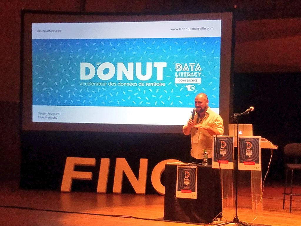 <a href="/orovellotti/">orovellotti</a> présente le <a href="/DonutMarseille/">Donut Marseille</a>, une initiative de médiation à l'open data à <a href="/marseille/">Ville de Marseille</a>. #DLC2018