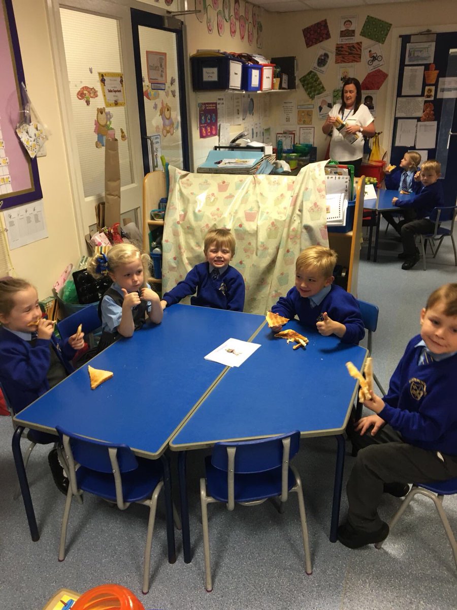 ssppcps's tweet photo. A big well done to @Class_Owens for having the best attendance last week in Ks1 and FS! The children are enjoy their toast as an award for the best attendance! #ssppcps #SsppGo https://t.co/BrQdte20eX
