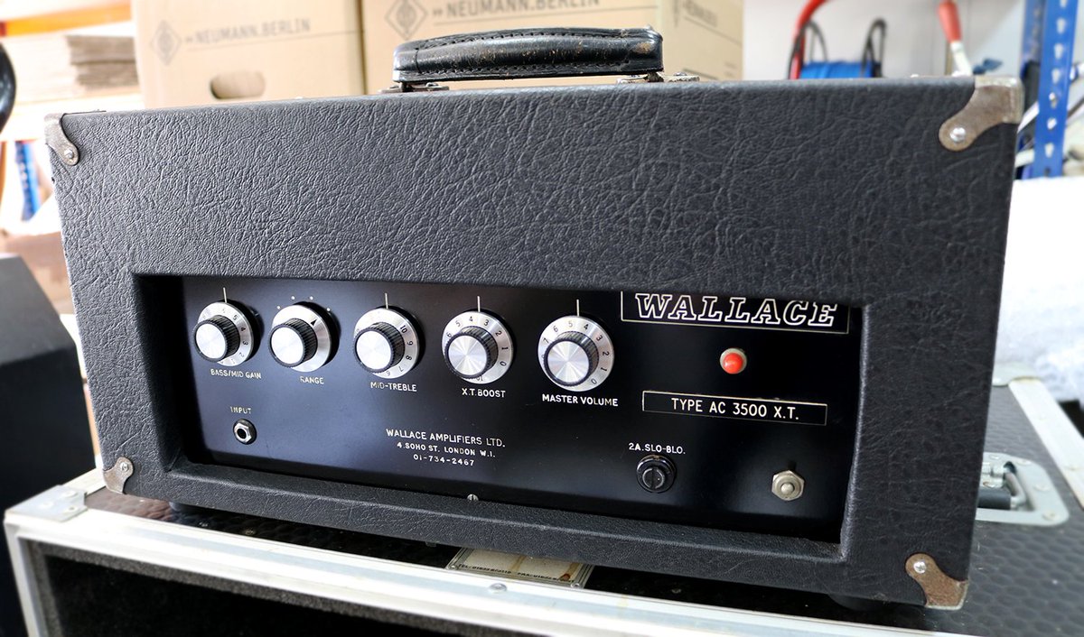 Here's the latest addition to the backline collection at <a href="/SnapStudiosUK/">Snap Studios</a> a beautiful Wallace 3500 XT tube amp
Full, meaty, quiet and more powerful than a team of British Brexit negotiators. Industry standard for discerning guitar and bass players, these are the rarest of the rare.