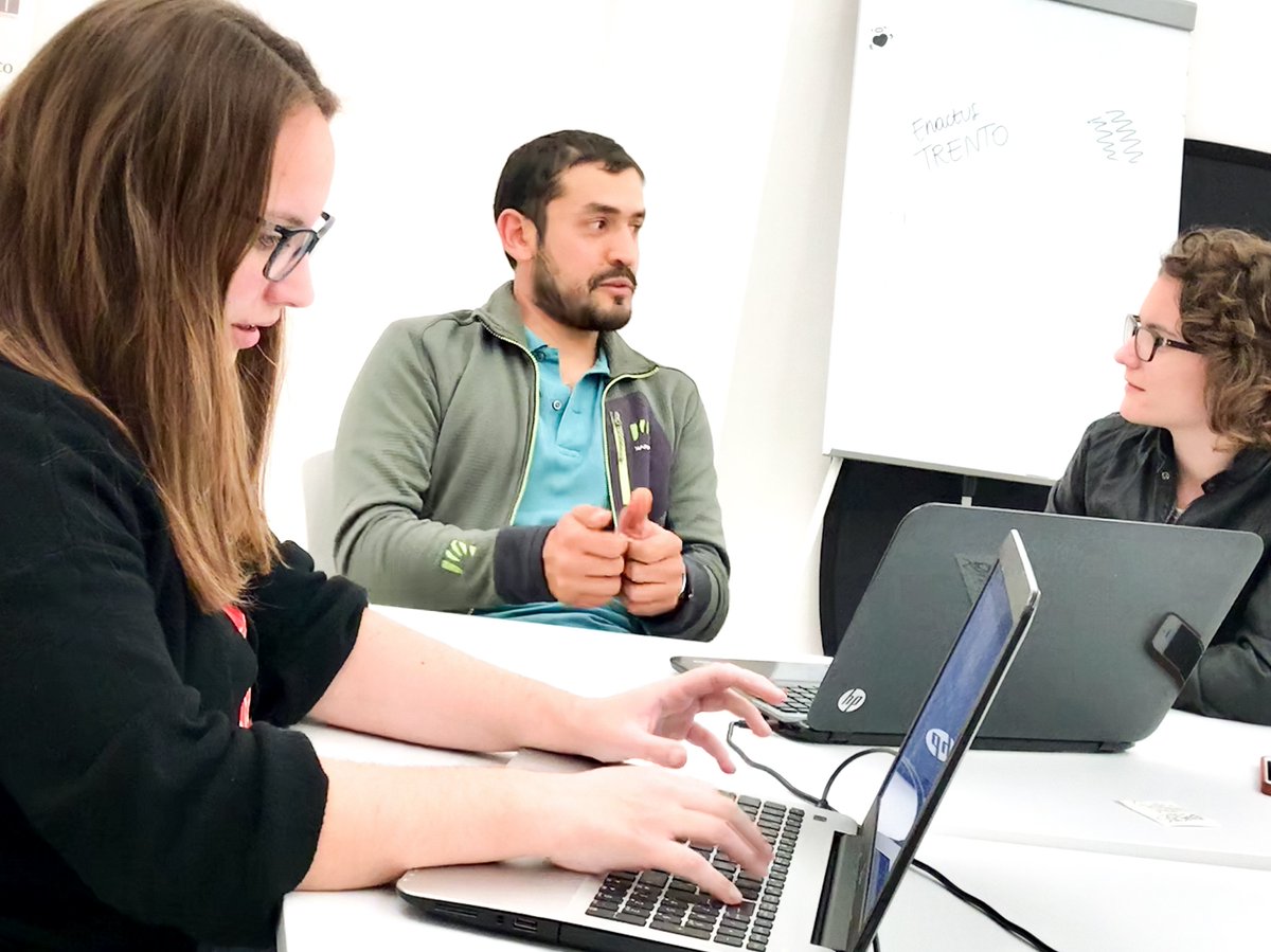 HIT_trentino's tweet photo. Alla #UXChallenge18 partecipano anche 40 cittadini selezionati come Tester attraverso #SmartCrowds di @HIT_trentino. Iscriviti! https://t.co/XJRGjwvRaa https://t.co/btQP5s4Vfj