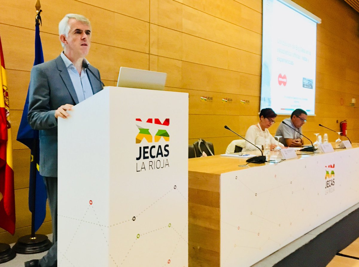 riojastat's tweet photo. Seguimos en #JECASRioja con la #SesiónPlenaria "Utilización del #BigData en la estadística oficial: principales retos y experiencias"
📝Modera: Cristina Prado @eustat
Intervienen:
➡Miguel Ángel Martínez @es_INE
➡Jesús Alberto González @es_INE
#JECAS2018 https://t.co/MpY1lf3ZcK https://t.co/IPSCXDq727
