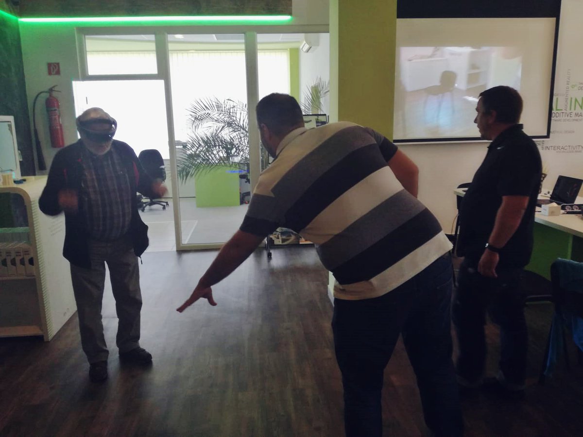 PBNHungary's tweet image. Today we had internal #technology day in our #digitalinnovationhub AM-LAB for our colleagues in the topic of #AdditiveManufacturing #scanning #3Dprinting We also had the possibility to try #Hololens and a lot of interesting equipment :) #PBNHungary #AMLABHungary