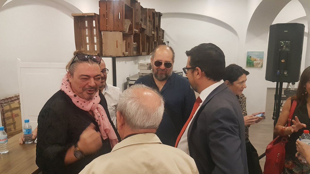 FlamencoUtrera's tweet photo. Presentamos la VII Festival  del Tacón Flamenco de Utrera. 
Este año se homenajea a la figura de Antonio Canales. 

#flamenco #feria #utrera #sevilla #octubre #industrias #showcase #programadores #reuniones #conciertos #desfiles https://t.co/qkFPSJCbb1