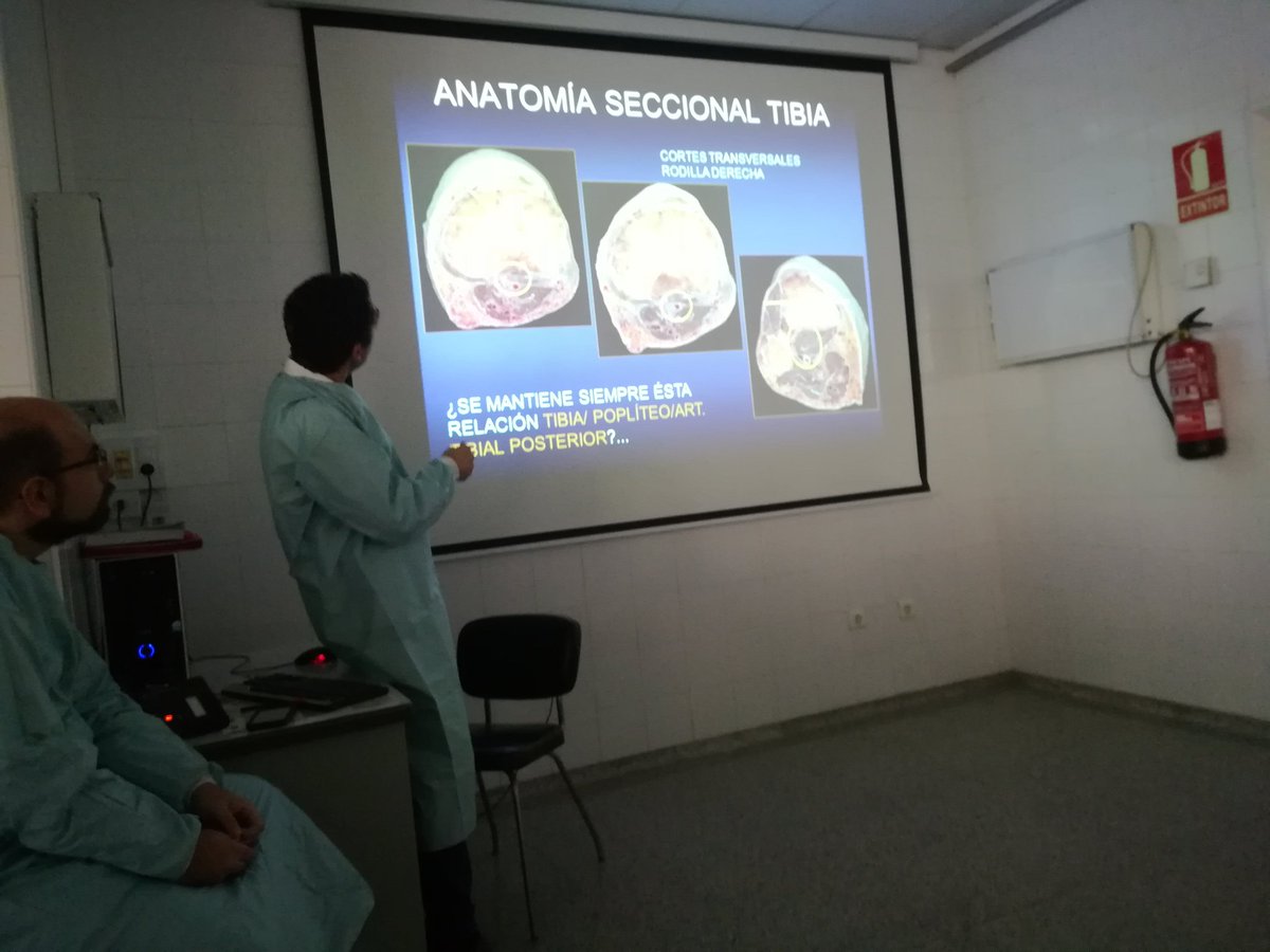 drjuanroiz's tweet photo. Aprendiendo entre amigos @JBallesteros_MD #secot18 @secot18 @soycot #Trauma #surgeon #traumainformed #traumatologia #cirugia https://t.co/vFuIKOQRLO