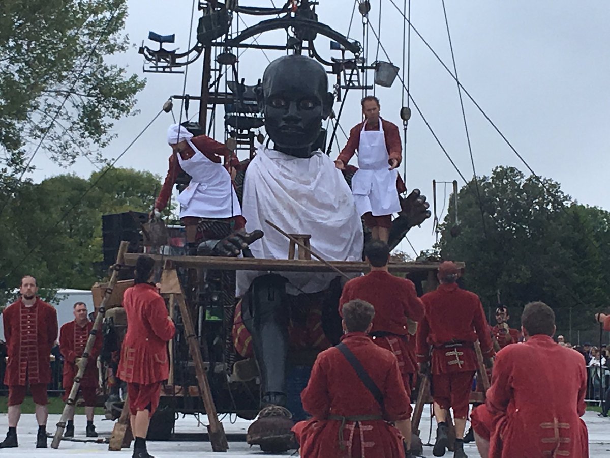The Little Boy has just stopped for a meal and has been treated to Scouse in Princes Park  😋🥄 #LivepoolGiants