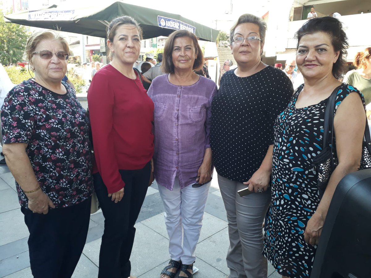 Emsal Şaşmaz 🇹🇷 (@emsal_sasmaz33) on Twitter photo Ak Parti Mersin il Teşkilat Başkanlğmzn düzenlemiş olduğu aşure etkinliğne #Yenişehir Kadn Kolları Başkanı Emsal Şaşmaz ve yönetimi eşliğnde katılm sağladk. Allah kabul etsin.
#YENIŞEHIRDEDURMAKYOK
<a href="/lutfielvan/">Lütfi Elvan</a> <a href="/erkankandemir/">Erkan Kandemir</a> <a href="/AKKADINGM/">AK Parti Kadın Kolları</a> <a href="/cesimercik/">Av. Cesim Ercik🇹🇷</a> @ayselmavioluner @BekirTopcu9 Ak Parti Mersin il Teşkilat Başkanlğmzn düzenlemiş olduğu aşure etkinliğne #Yenişehir Kadn Kolları Başkanı Emsal Şaşmaz ve yönetimi eşliğnde katılm sağladk. Allah kabul etsin.
#YENIŞEHIRDEDURMAKYOK
<a href="/lutfielvan/">Lütfi Elvan</a> <a href="/erkankandemir/">Erkan Kandemir</a> <a href="/AKKADINGM/">AK Parti Kadın Kolları</a> <a href="/cesimercik/">Av. Cesim Ercik🇹🇷</a> @ayselmavioluner @BekirTopcu9