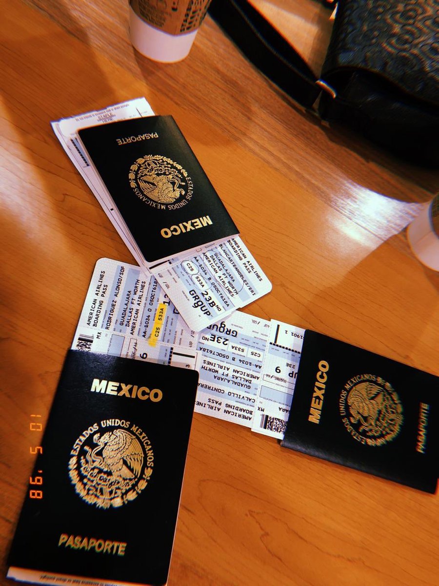 latinslovertour's tweet image. Latin Swifties SOFI, ANNIE &amp;amp; SAMANTA are flying from Mexico to #repTourArlington! Have fun, girls! 🇲🇽✈️🙌🏻✨ #LatinSwiftiesOnRepTour @taylorswift13 @taylornation13 @shatterswift @RobstenDesires @sparklyessence