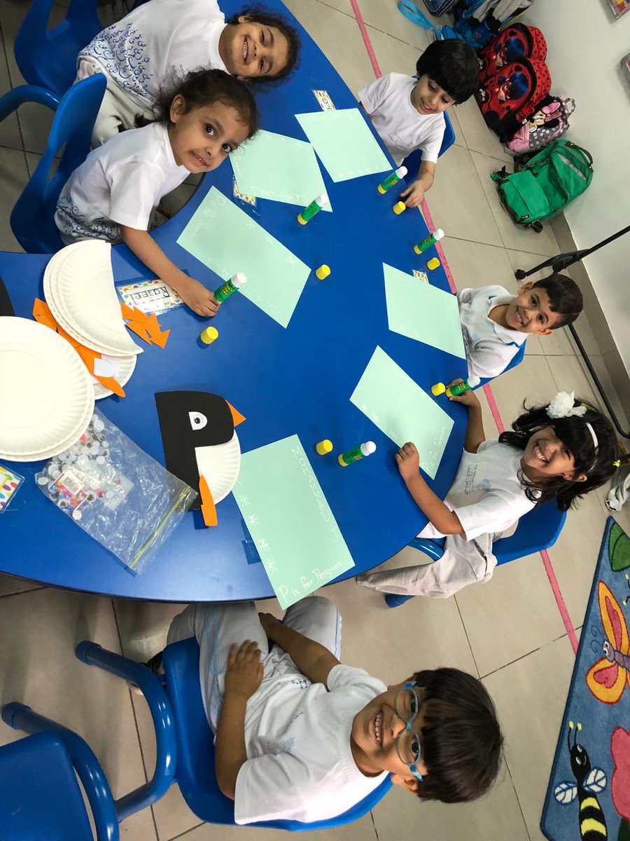 arabschools's tweet photo. Art&Craft Class 🎨✏️🎨✏️ #KG2##KG_Section🤾🤼🤹#Art🎨🖌🖍 #Craft✏📏✂#Learning#Jeddah_School🇸🇦#ArabSchools💙 https://t.co/MQYMahsqAz