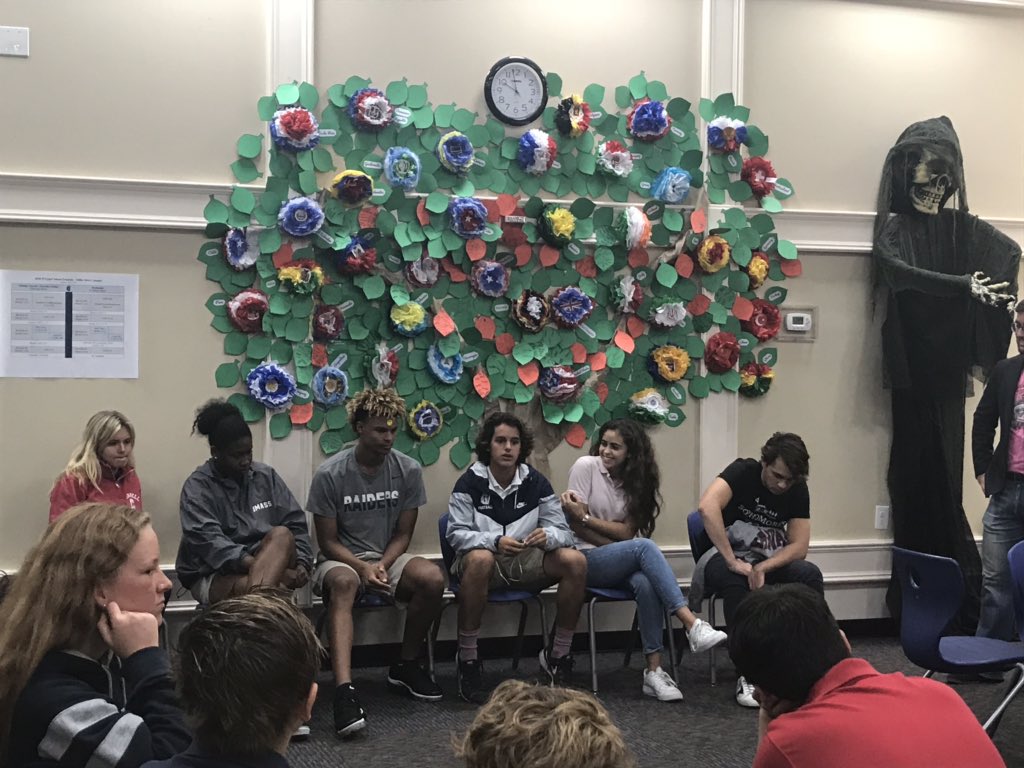 renee_mceachern's tweet photo. High school students sharing their experience with rising Montgomery 8th grade students. #gslearning #millerrocks https://t.co/oRCvuo5Ct0