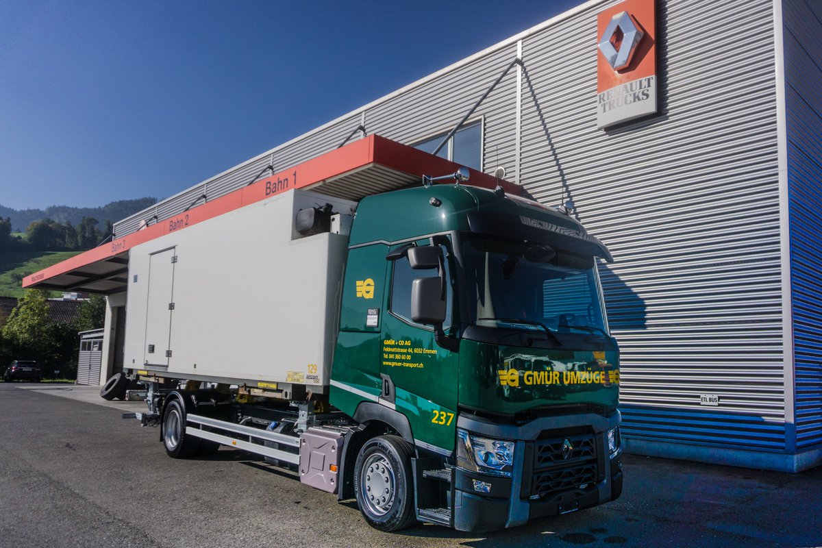 WindlinNufa's tweet photo. Wir gratulieren der Gmür + Co. AG zum neuen Renault Truck T380 4x2. Wir bedanken uns für den Auftrag und wünschen allzeit gute Fahrt. #RenaultTrucks #mehrDrive https://t.co/NF0PzU50uu