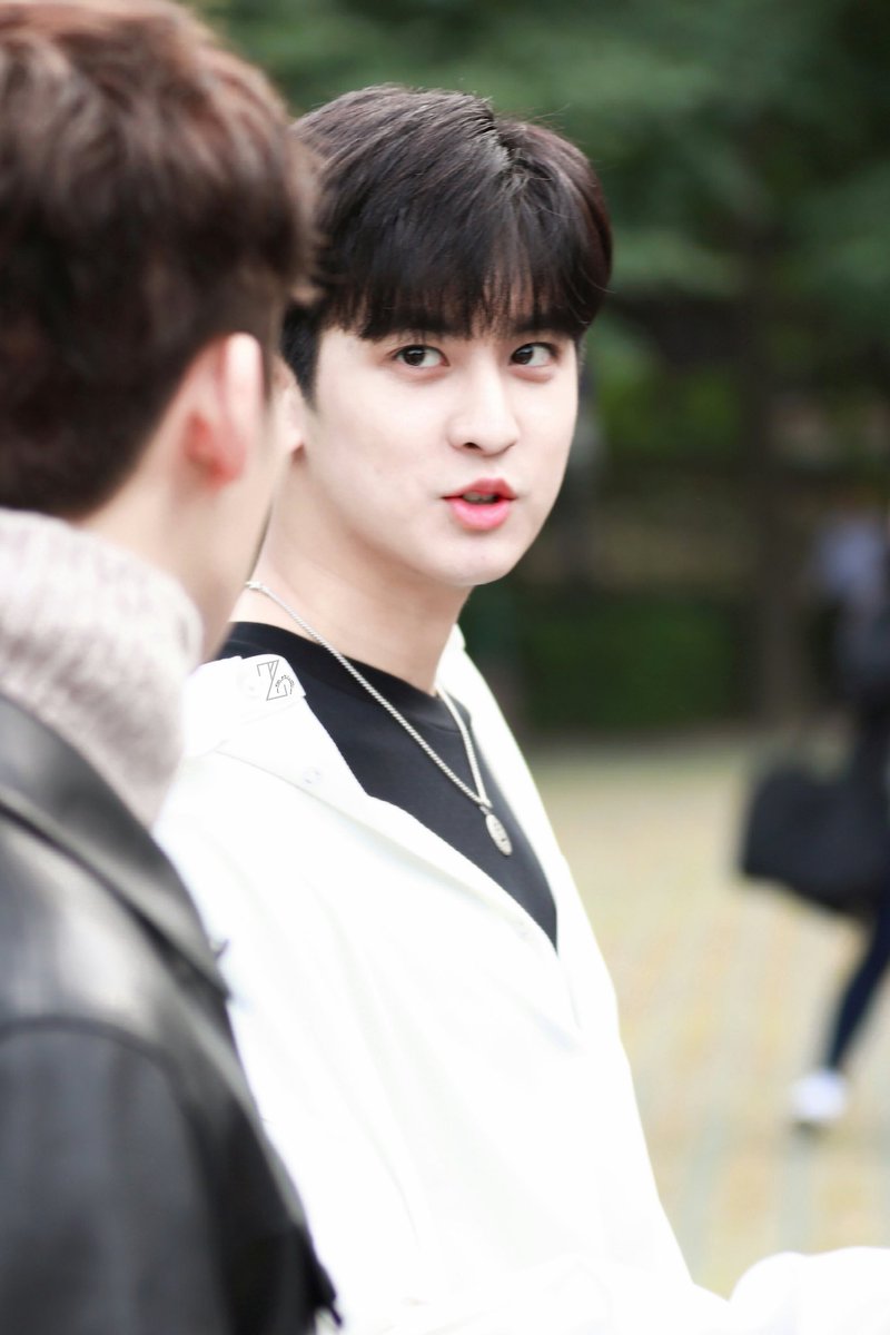 SeeWooLater's tweet photo. 〔HQ〕181004 컬투쇼 #iKON #정찬우 https://t.co/cvY32kJQXS