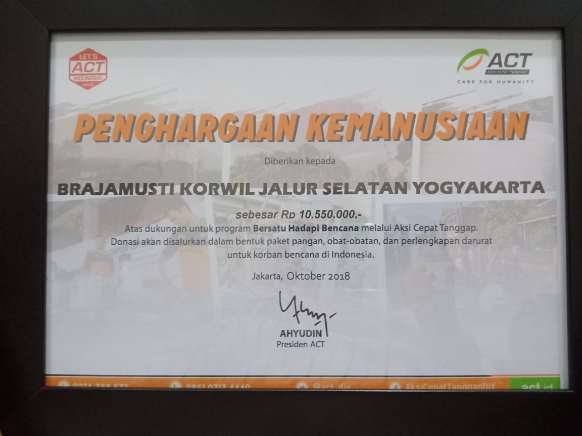 jalurselatanyk's tweet photo. Kerja Nyata untuk Program Kemanusiaan dgn Total Akhir adalah Rp. 10.550.000,-
Untuk itu Kami ucapkan Terima Kasih kepada seluruh Masyarakat yg menyisihkan uangnya utk para Saudara kita di Palu ataupun yg melalui Via Transfer. #BrajamustiTidakAnarkis https://t.co/IKVlSCSUwL