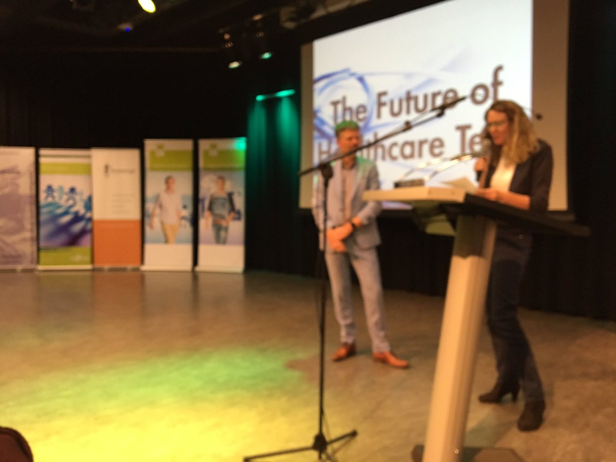RoessinghArbeid's tweet photo. de #werkconferentie Smart World, Arbeid &amp; Technologie bij @Saxion. Het middagdeel is nu gestart. Mede gefaciliteerd ism  #vroegeinterventie /  @vroegeinterv https://t.co/45ZVzoqzsC