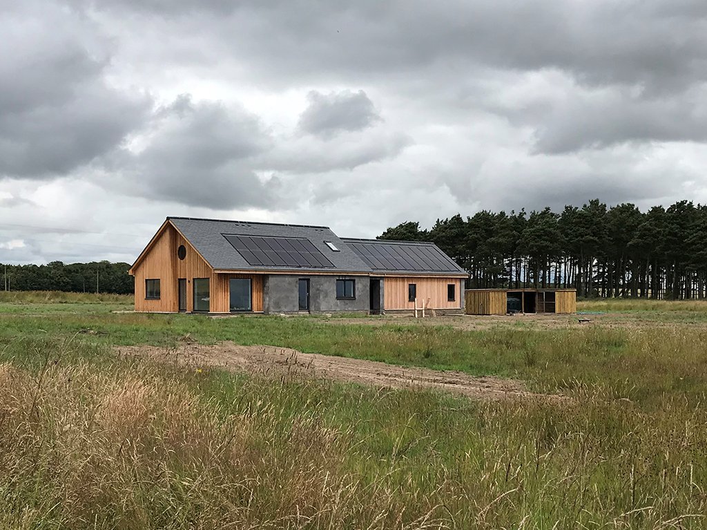 energy1es's tweet photo. βThe attraction of an #EasyGrid #offgrid power system was the simplicity β I could have all the elements delivered to site and my electrician was able to install the unit and generator." See the story of this simple off grid power solution in #Scotland https://t.co/kGrVM1DcaC https://t.co/hPr00mIR79