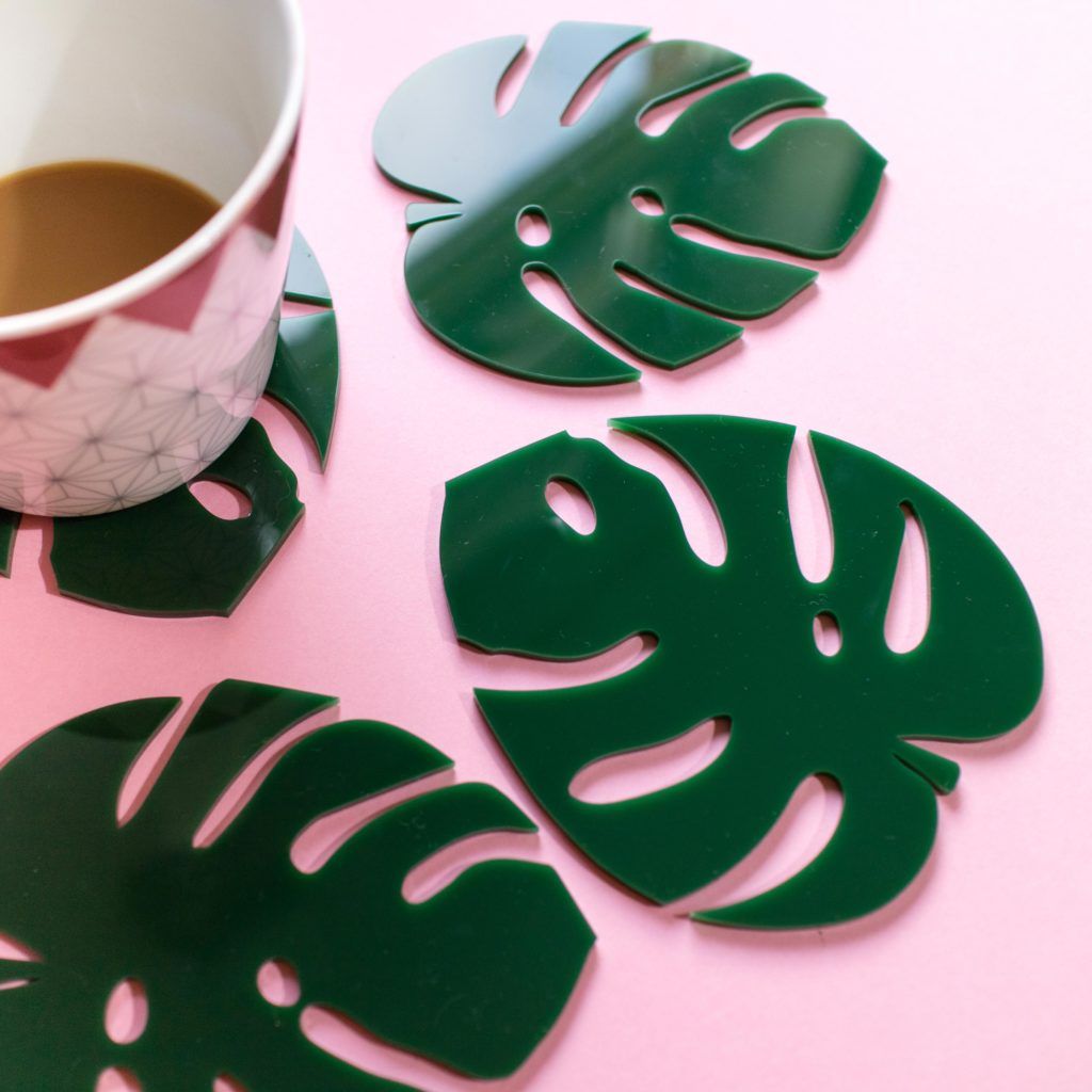 Coming home to a cup of coffee is one of the best things about Winter. Coming home to coffee ring stains on the table is not. Save yourself the hassle and keep your living space cute with these adorable monstera coasters. Shop here: buff.ly/2IzfOoP