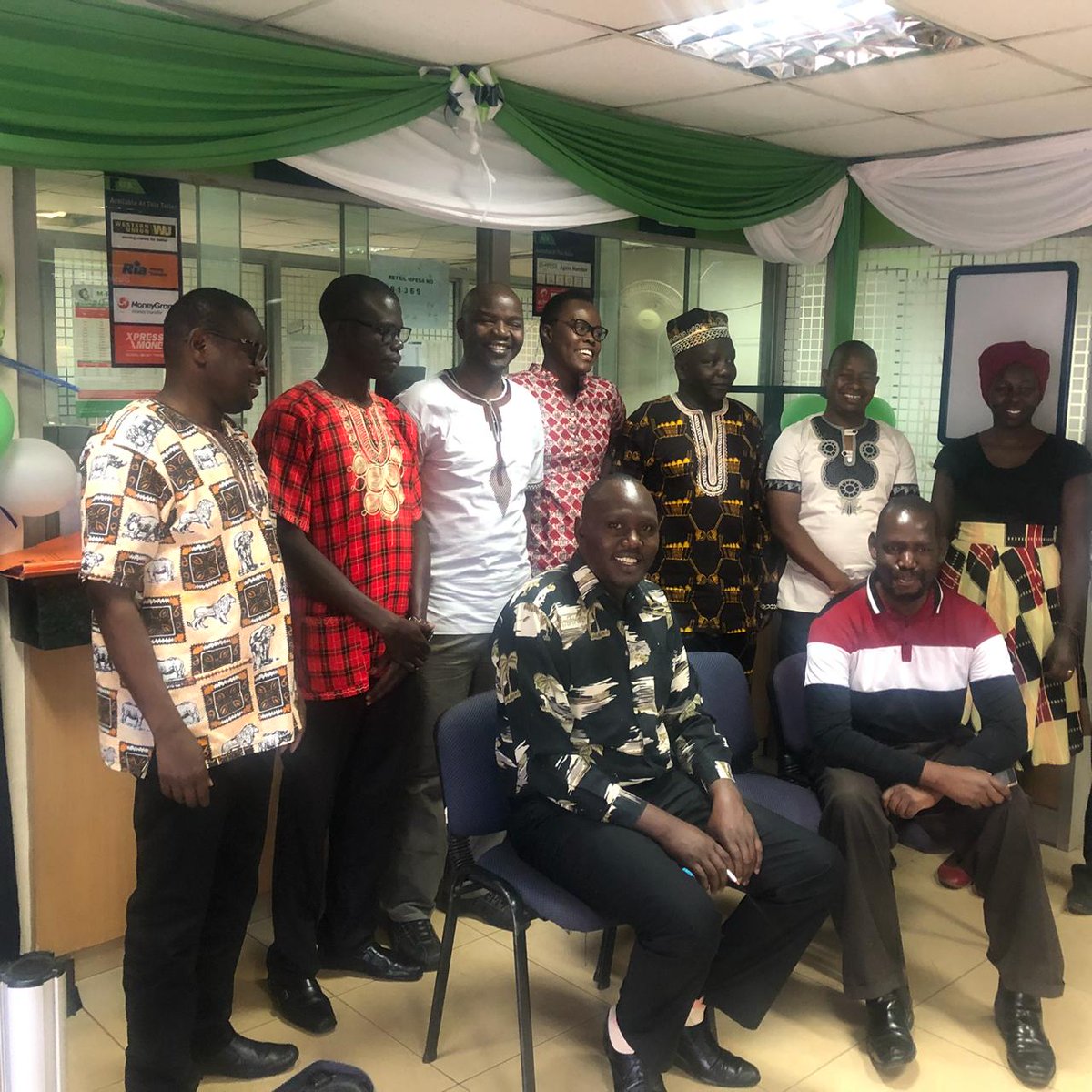 thomasochieng52's tweet photo. Celebrating different cultures in the last day of #CSWeek2018 #CXWeek2018 #SustainingCXExcellence @KCBGroup Sondu branch https://t.co/OMv7YVNJui