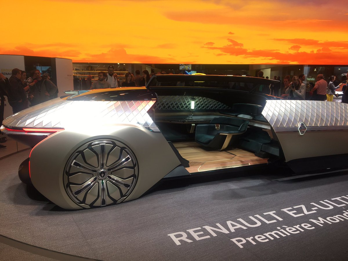 BenCFletcher's tweet image. Driverless concept cars from Renault 👏👏👏 #ParisMotorShow