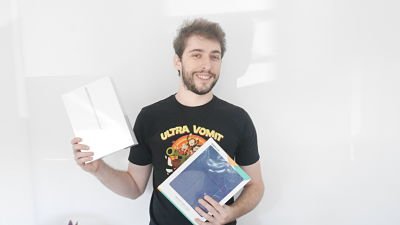 Versusmind's tweet photo. Félicitations à François et Guillaume pour leur superbe victoire au Summer challenge de la cooptation 🤩 
#winner #gift #ipad #challenge #versusfamily #joinversusmind #team #cooptation https://t.co/mJ7XCO7b7R