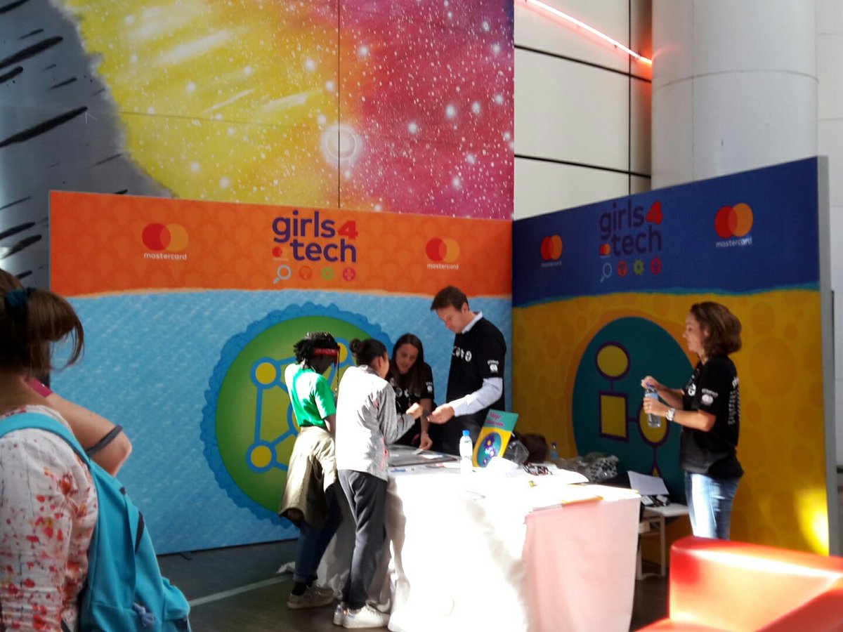 Oui oui les métiers scientifiques sont aussi pour les filles