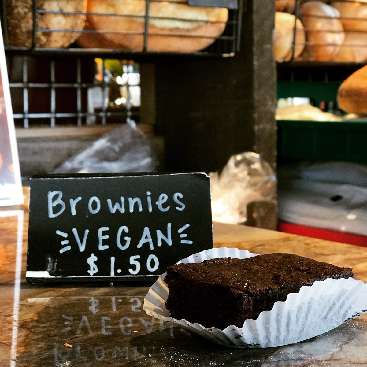 Have you heard we are making brownies again? And this time they are vegan!
•
•
#Alocalthing #eatlocal #eastendmkt #eastendmarket #orlando #orlandofood #orlandofoodie #winterparkfl #local #localeats #localfood #localfoodie #bakery #baked #bake #bread #instapic #instafeed