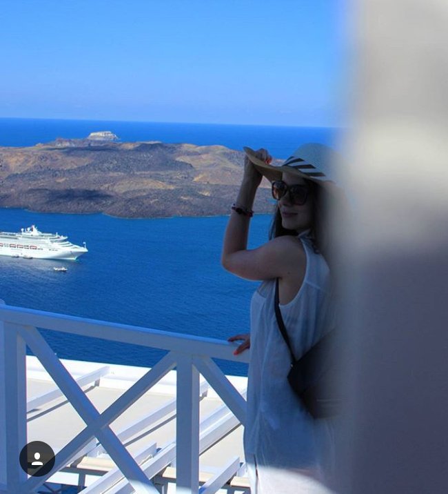 DruneaAlexandra's tweet photo. Favorite island in Greece 💙 @santorini https://t.co/MhwKLU9I7T