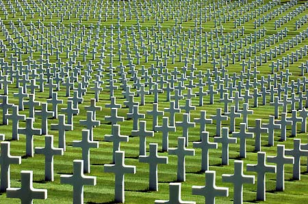 Con #TwCostituzione/11 l'Italia ripudia la guerra perchè con la violenza non si risolvono i problemi e soprattutto dissemina tantissimi vittime <a href="/TwLetteratura/">TwLetteratura</a> <a href="/ParoleInCammino/">Parole in cammino</a>